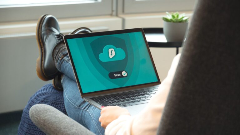 A Revolução das Redes Privadas Virtuais em Dispositivos Móveis: Proteção ou Ilusão?