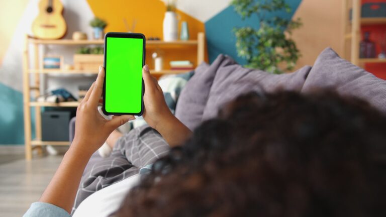 A Ascensão dos Telemóveis Inteligentes de Gama Média: O Novo Padrão de Mercado