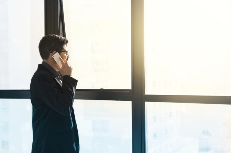 Como Gerir os Seus Dados Móveis e Reduzir o Consumo de Internet no Telemóvel