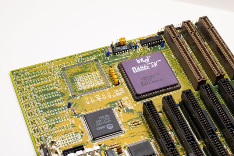 A Evolução do Hardware para PC e os Seus Desafios no Contexto Africano